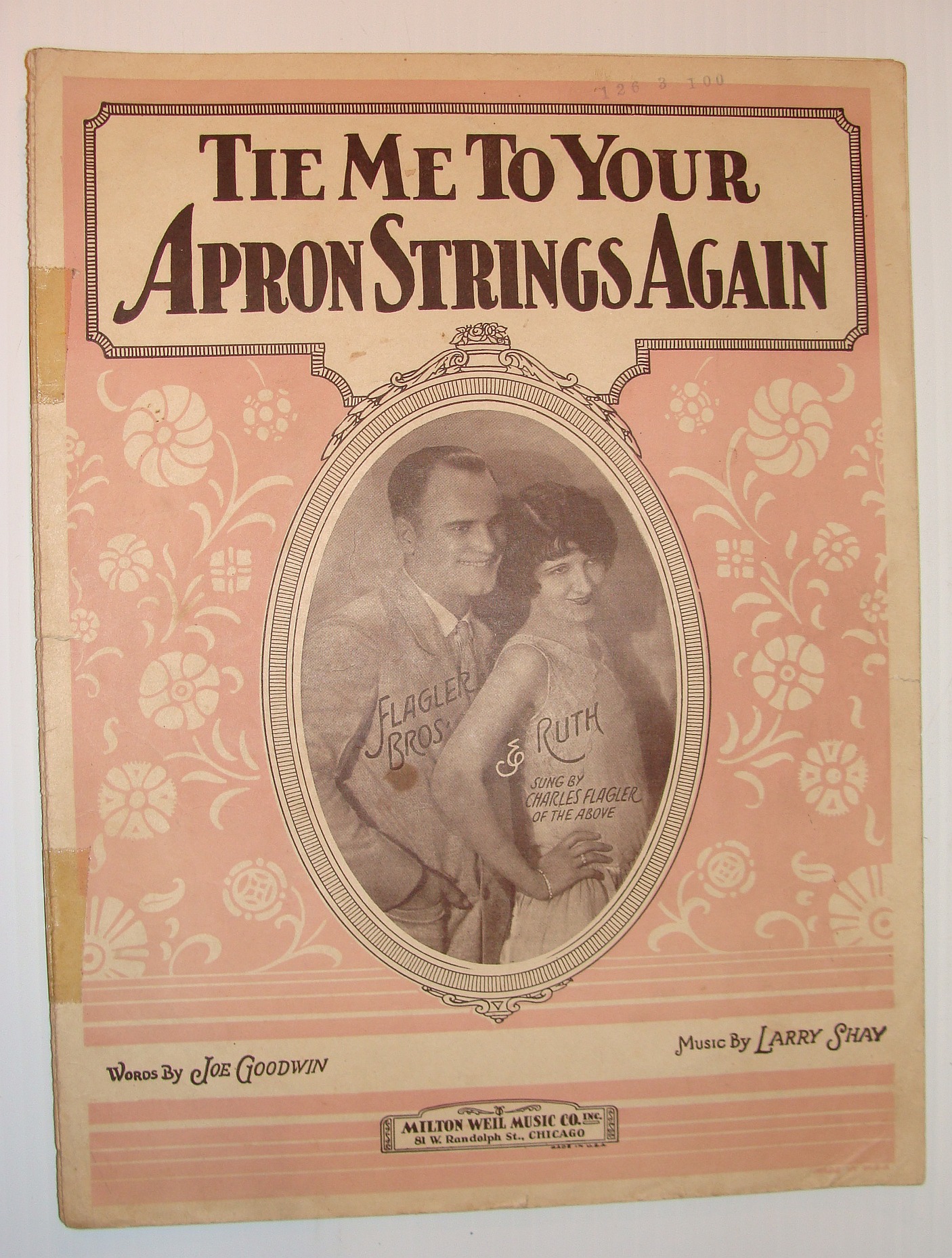 GOODWIN, JOE; SHAY, LARRY - Tie Me to Your Apron Strings Again: Sheet Music for Piano, Ukulele and Vocal