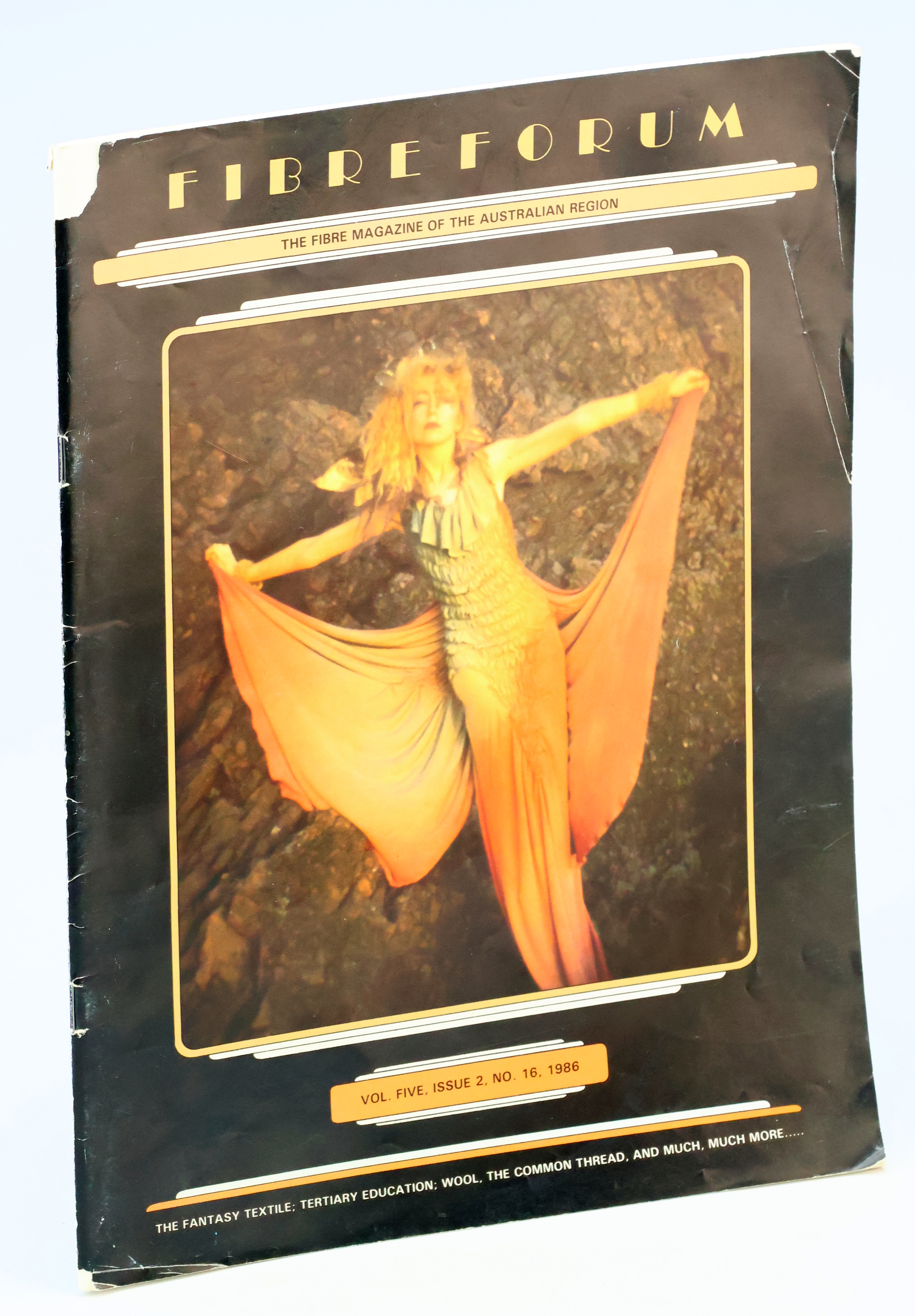 Image for Fibre Forum - The Fibre Magazine of the Australian Region, Vol. Five, Issue 2, No. 16, 1986 Fibre Forum - The Fibre Magazine of the Australian Region, Vol. Five, Issue 2, No. 16, 1986